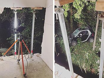 Burgebrach: Autofahrerin durchbricht Garagenwand - und st&uuml;rzt mehrere Meter tief