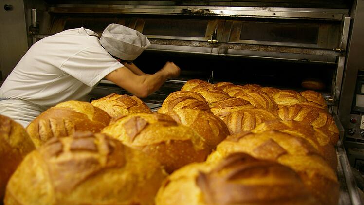Neustadt: Bäckerei "Oberender" stellt sich gegen Schließungsgerüchte - "immer wieder haben Kunden gefragt"
