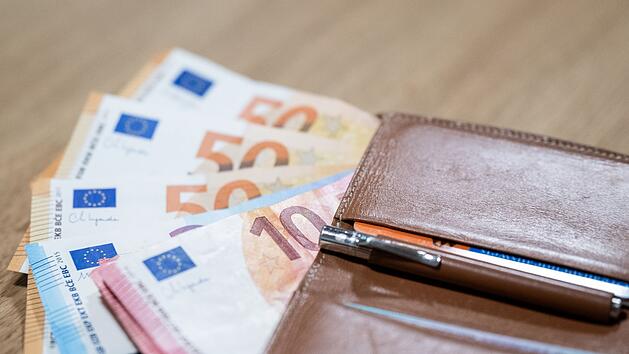 Bargeld mitführen auf Reisen: Regeln in Deutschland und Nachbarländern