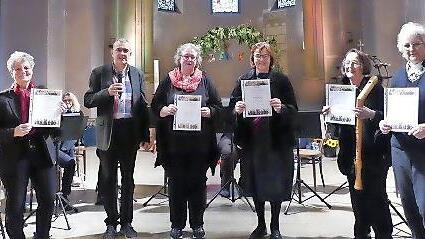 Von links: Anke Dörner, KMD Jörg Wöltche, Annette Erb, Dr. Ingrid Rott, Gisela Pfann und Ingrid Hartlehnert.