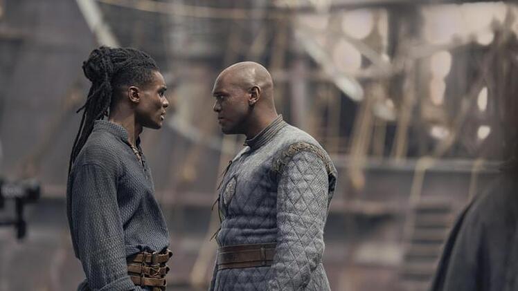 Alyn of Hull (Abubakar Salim, links) und Addam of Hull (Clinton Liberty) sind zum &Auml;u&szlig;ersten entschlossen.