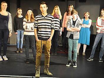 Das Ensemble des Jungen Theaters  Foto: Christine Büttner