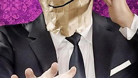 Martin Sierp fragt am Samstag die Kristallkugel. Fotos: PR