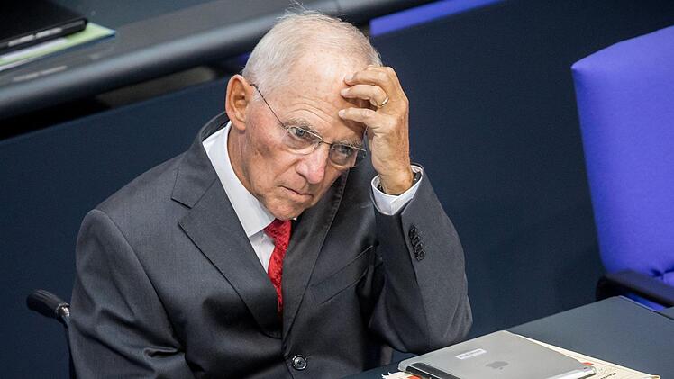 F&uuml;r Wolfgang Sch&auml;uble ist die Erh&ouml;hung des Rentenalters noch nicht vom Tisch.Foto: Michaela Kappeler