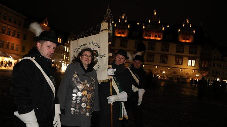 Schützen in Ketten. Foto: Barbara Herbst
