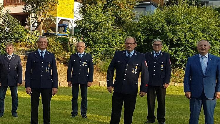 Ehrung für 40 Jahre aktive Mitgliedschaft bei der Feuerwehr Wartmannsroth.