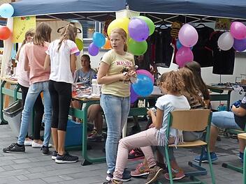 Die Gymasisaten feierten ein Schulfest. Foto: Carmen Schwind