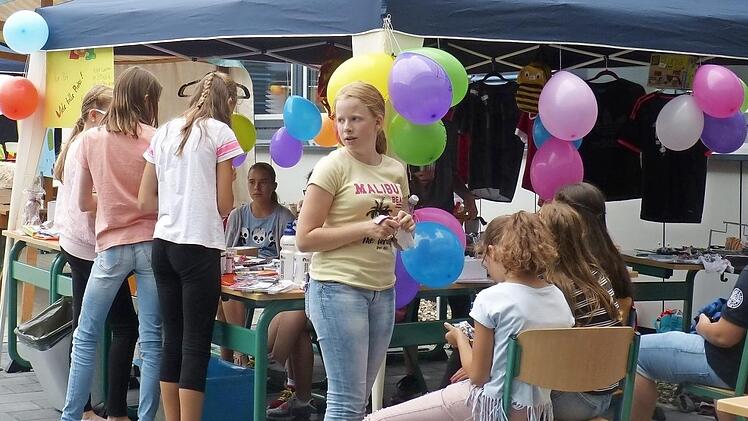 Die Gymasisaten feierten ein Schulfest. Foto: Carmen Schwind