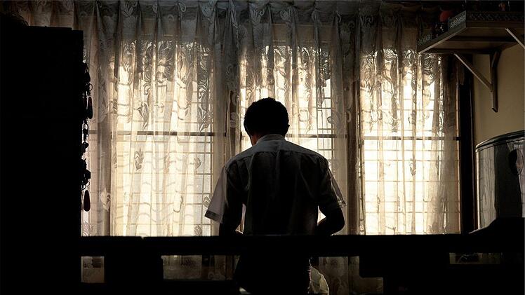 In Sachsen macht die Polizei am Wochenende einen erschreckenden Fund: Eine besorgte Mutter hatte sich zuvor bei den Beamten gemeldet. Ihre zwei Töchter liegen leblos in der Wohnung des Vaters.   Symbolbild: pixabay.com/Free-Photos