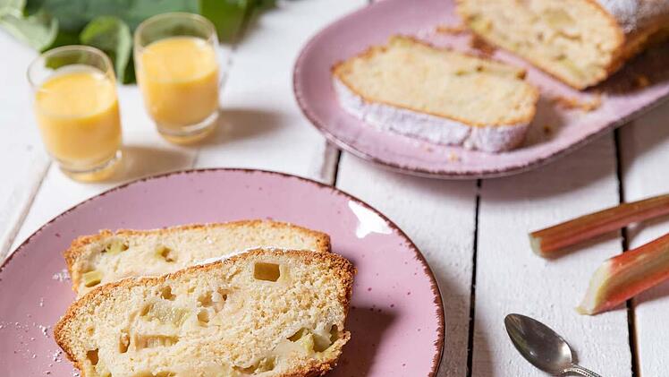 rhabarberkuchen-eierlikoer.jpg