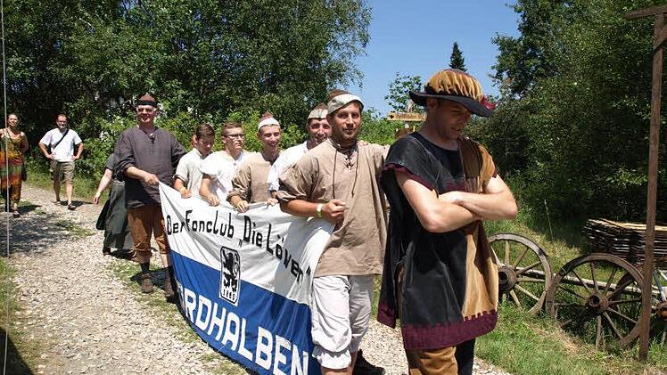 Met und Orks: Beim Nordwald Spektakulum in Nordhalben kam jeder auf seine Kosten. Foto: Susanne Deuerling