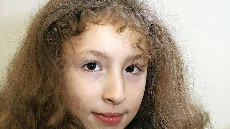 Rachida (9)aus Bamberg "Heute ging es um Gefühle - zum Beispiel Angst, Trauer, Wut und Freude. Wir haben einen Film gesehen, in dem ein Mann dachte, er kann fliegen. Erst war er gut drauf und später ganz traurig und er konnte nichts dagegen tun. Ein anderer dachte, er wird verfolgt." Foto: Barbara Herbst