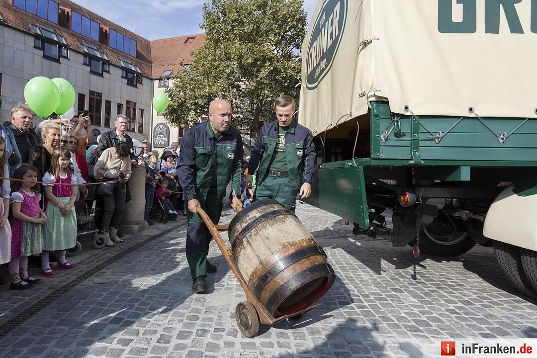 Fürther Michaeliskirchweih eröffnet