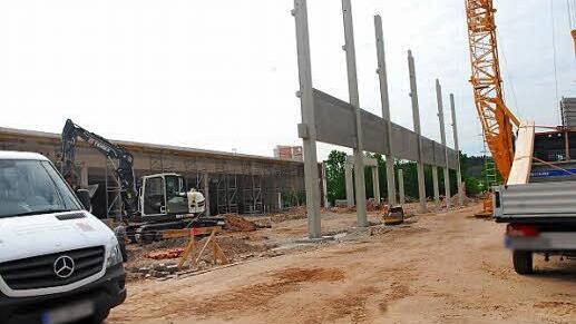 Wo der Obimarkt war, entsteht ein E-Center mit Hotel obendrauf.