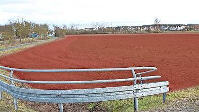 S&uuml;dlich der B&nbsp;470 in H&ouml;chstadt-S&uuml;d war das Gewerbegebiet Schwarzenbachgraben (rot markiert) geplant. Dieser Plan wurde von CSU und JL jetzt verworfen.