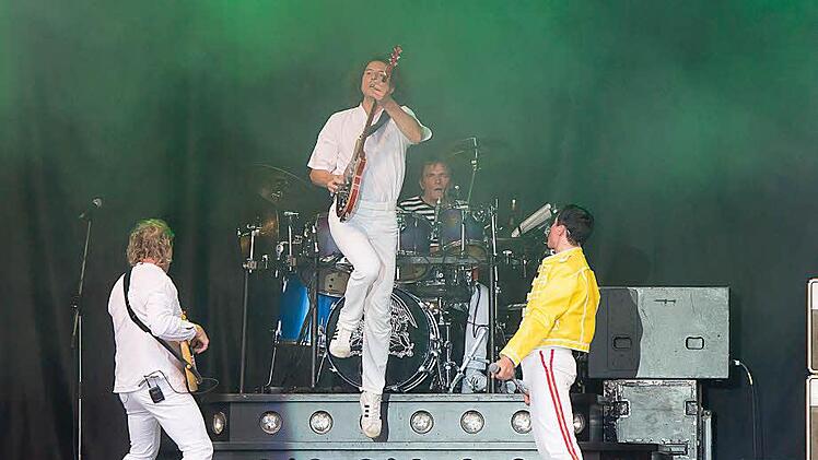 Queen Revival Show zum Auftakt des ""Tambacher Sommers".Foto: Albert Höchstädter
