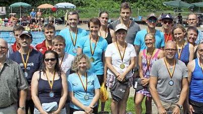 Auch die Sieger der Erwachsenen erhielten Plaketten.