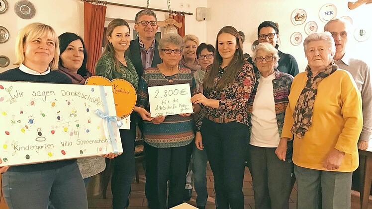 F&uuml;r jeden der sieben Kinderg&auml;rten im Gemeindegebiet gab es 400 Euro. Foto: privat