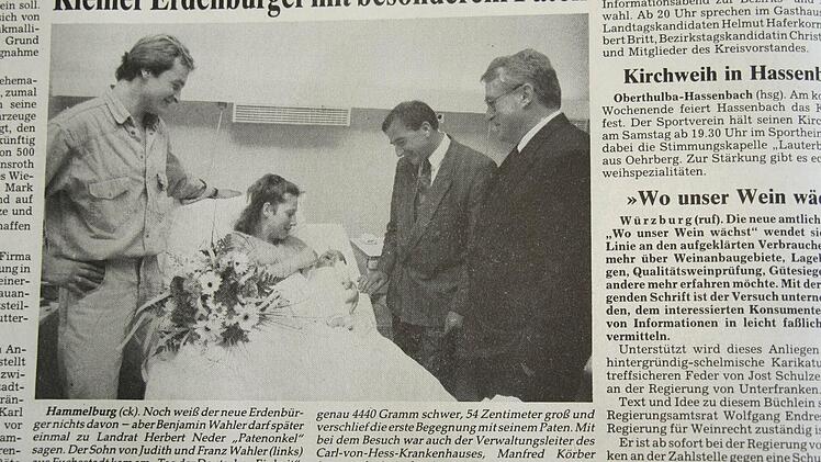 Die Zeitung berichtete vor 25 Jahren über die Geburt. Foto: Paul Ziegler