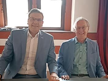 Steffen H&ouml;rtler (links) und Ulrich Kutz beim Stadtgespr&auml;ch.