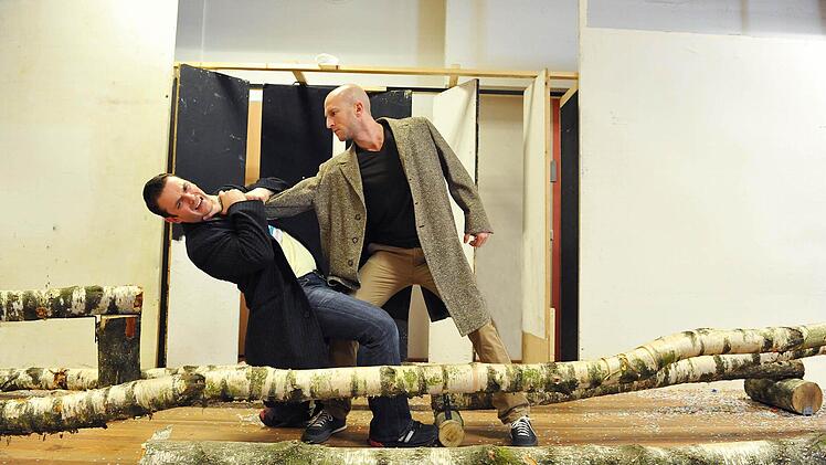 Probenszene mit Benjamin Werth (Eugen Onegin, rechts) und Milen Bozhkov (Lenski)Foto: Andrea Kremper