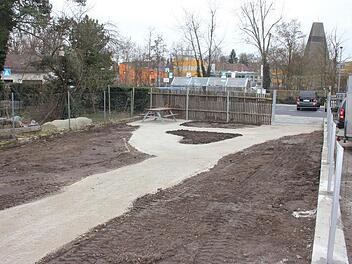 Der Herzo-Garten an  der Schütt in Herzogenaurach wartet auf die Gärtner.  Foto: Bernhard Panzer