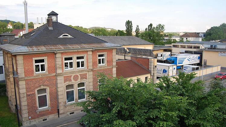 Ein Blick auf den Coburger Schlachthof an der Frankenbrücke. Von hier aus gelangten laut Recherchen des Magazins "Quer" , das gestern Abend im Bayerischen Fernsehen ausgestrahlt wurde, Schlachtabfälle wieder in den Umlauf. Fotos: Oliver Schmidt