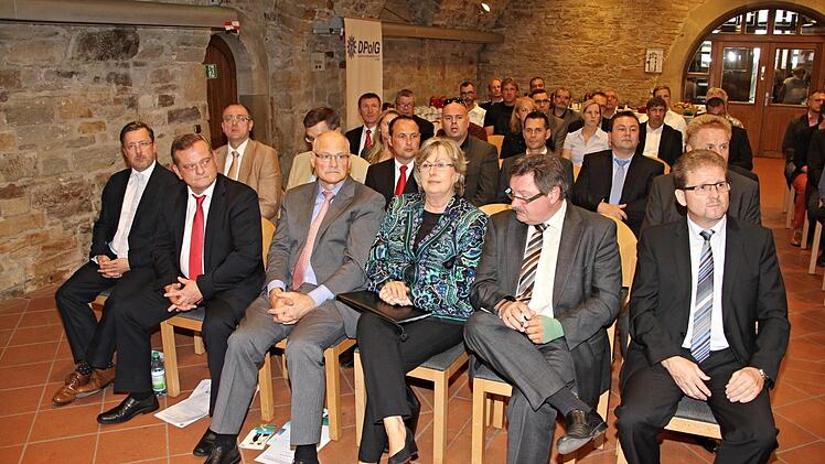 Gäste beim Bezirkskongress der Polizeigewerkschaft Unterfranken.