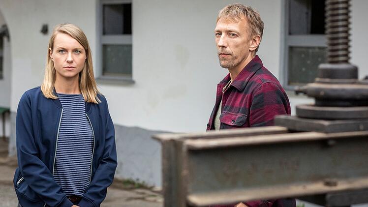 Zuletzt hatte sich Andreas Fischer (David Wendefilm), der Ex-Mann der Ermordeten, wieder gut mit ihr verstanden. Das Team um Anni Sulmtaler (Anna Unterberger) zählt ihn dennoch zum Kreis der Verdächtigen.