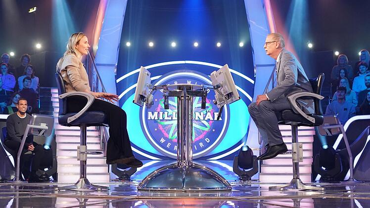 Lockte G&uuml;nhter Jauch diese Kandidatin auf eine falsche F&auml;hrte? &Uuml;ber einen Move des Moderators wird wohl noch viel diskutiert werden. Dass Jauch gedankenverloren ein Lied sang, hielt Michelle Janiak f&uuml;r eine Hilfestellung.