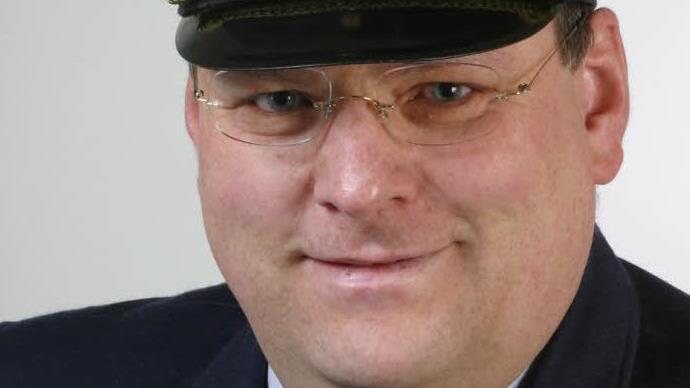 "Ich sehe das rein von der fachlichen Seite", sagt Kreisbrandrat Stefan Härtlein, auf dessen Vorschlag das absolute Haltverbot eingeführt worden ist. Foto: Archiv