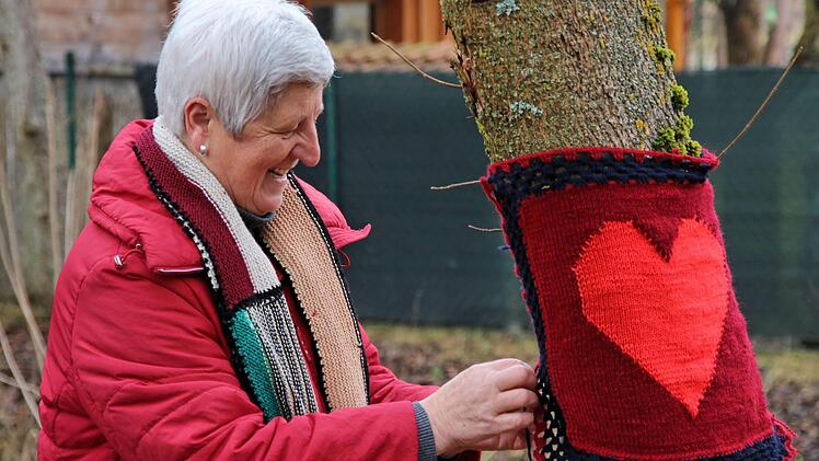 Warme Schals gegen Gefühlskälte  Foto: Dieter Britz
