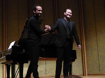 Die "Winterreise" ist an ihrem Ziel angekommen: Simon Bode (rechts) und Igor Levit. Gerhild Ahnert