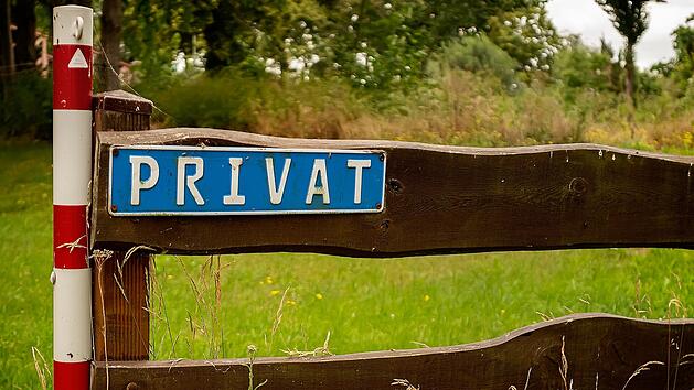 Deutscher Autofahrer kassiert heftige Strafe: 354 Euro f&uuml;r Wendeman&ouml;ver