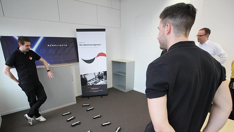 Die therapeutischen Spiele sollen im Raum verteilt stattfinden: Die älteren Personen wären mental gefordert und müssten sich  bewegen. Foto: Ronald Heck