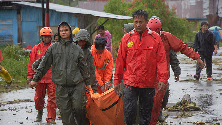 Überschwemmungen in Indonesien