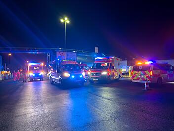Verletzte nach schwerem Unfall in Bayreuth in Klinik gebracht