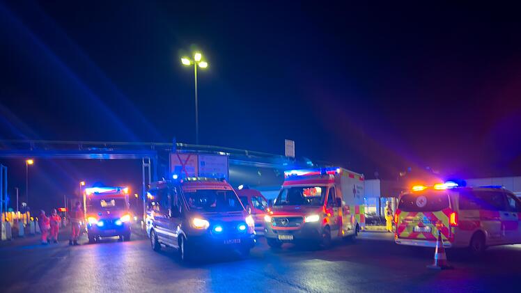 Verletzte nach schwerem Unfall in Bayreuth in Klinik gebracht