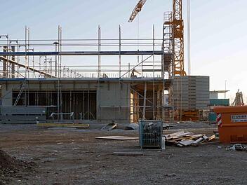 Die Ballsporthalle ist aktuell das größte und teuerste Projekt des Marktes Weisendorf.        Foto: Richard Sänger
