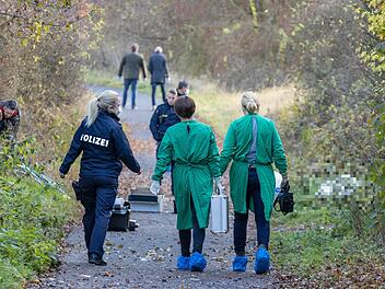 Bad Neustadt: Spaziergänger finden Leiche neben Radweg