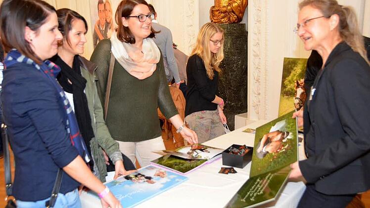 Breit gefächert war das Angebot auf der Bad Kissinger Hochzeitsmesse.  Foto: Peter Rauch