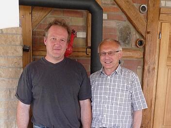 Der neu gewählte Ortssprecher Herbert Merkel (links) und Bürgermeister Helmut Lottes Foto: Karl Holzberger