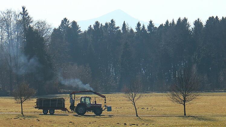 Symbolbild: Traktorfahrer