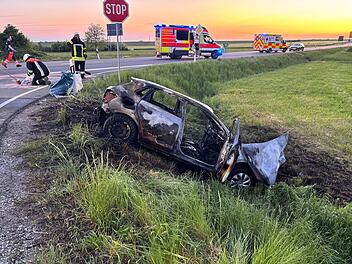 Mehrere Schwerverletzte nach Unfall: Zwei Hubschrauber auf B13 im Einsatz