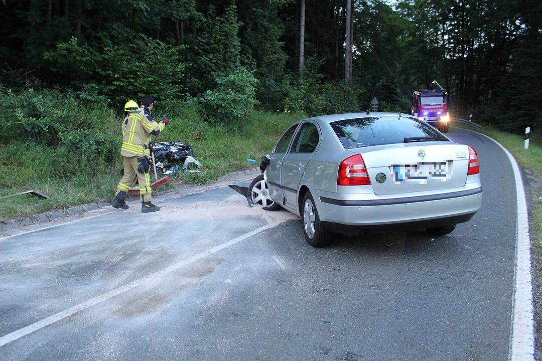 Landkreis Bayreuth: Motorradfahrer bei Unfall schwer verletzt