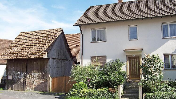 Dieses Bild zeigt das Anwesen vor der Renovierung. Fotos: Ralf Ruppert/privat