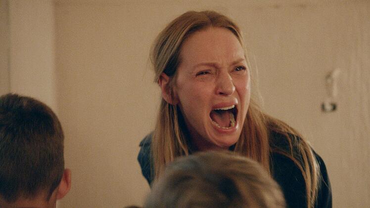 Uma Thurman zeigt eine fantastische Leistung als Mrs. H.