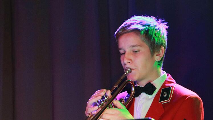 Impressionen vom Galakonzert des Jugendorchesters Neustadt in der Mehrzweckhalle Heubischer Straße.Foto: Jochen Berger