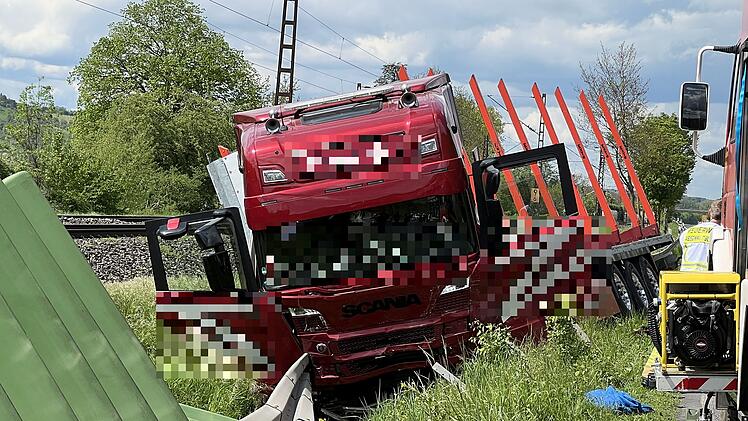 Erneut Unfall mit zwei Todesopfern in Unterfranken
