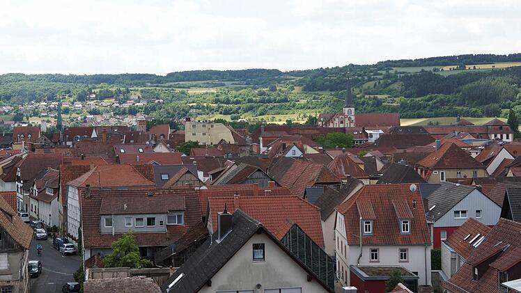 Neue Vorschriften sollen unter anderem die historisch gewachsene Dachlandschaft erhalten. Foto: Archiv/ Arkadius Guzy